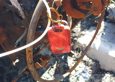 2018 Chevrolet Silverado 1500 1Lt из США, поврежденный, VIN 3GCUCRER8JG240611